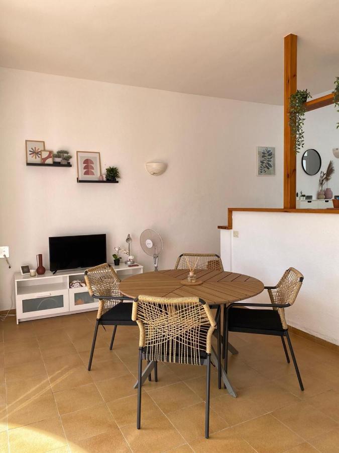 Coves Noves Nice Apartment Of 75 M2 10 Minutes Walk From The Beach Of Arenal D'En Castell Es Mercadal Eksteriør billede
